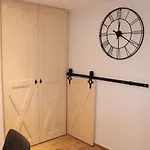 Les Eglantines Rez-de-jardin *