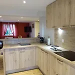 Les Eglantines Rez-de-jardin Apartamento *