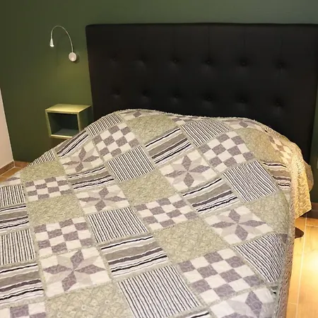 Les Eglantines Rez-de-jardin Apartment