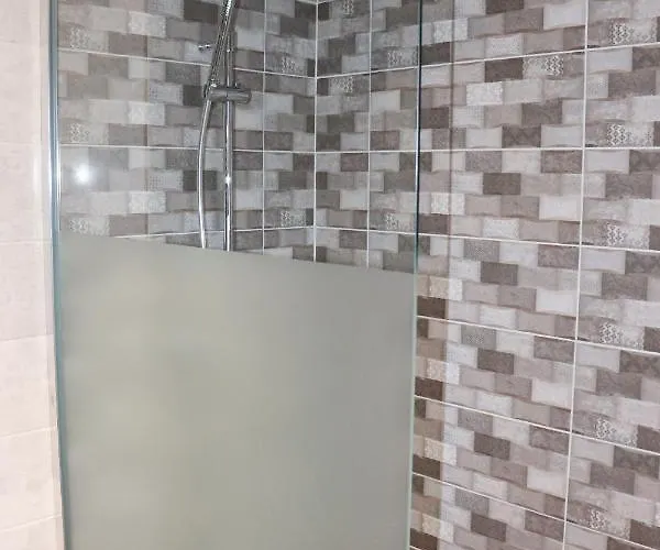 Les Eglantines Rez-de-jardin Apartment *