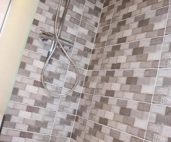 Les Eglantines Rez-de-jardin * ジェラールメ