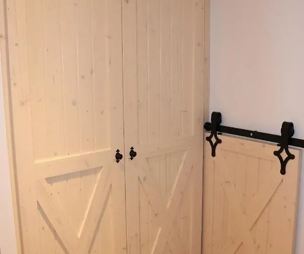 Les Eglantines Rez-de-jardin *