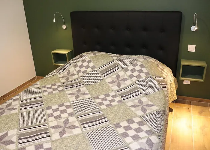 Les Eglantines Rez-de-jardin Apartment