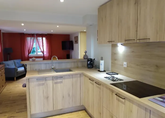 Les Eglantines Rez-de-jardin Apartment *