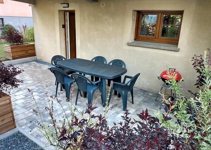 Les Eglantines Rez-de-jardin Apartment