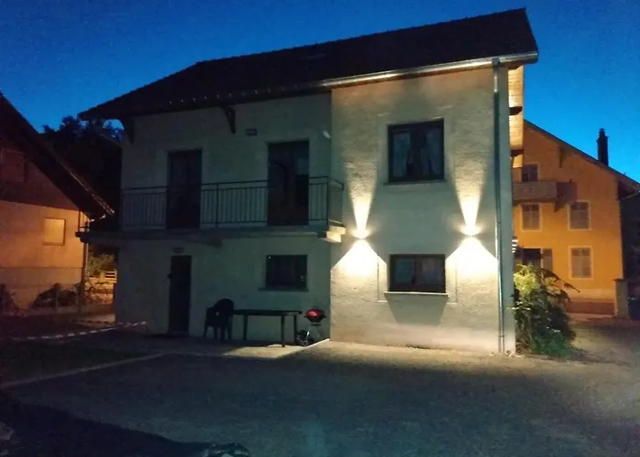 Les Eglantines Rez-de-jardin *