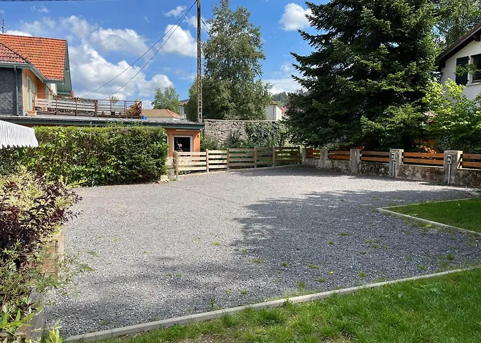 Apartment Les Eglantines Rez-de-jardin